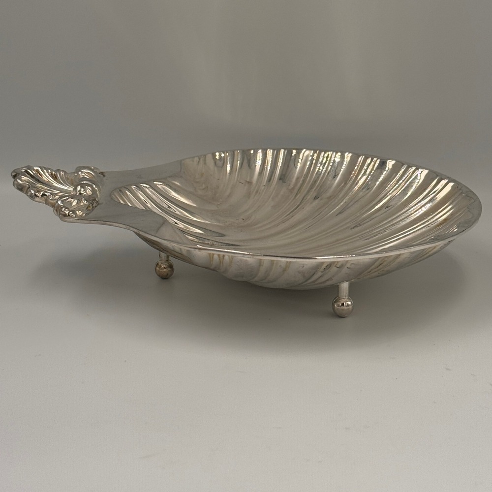 Vintage Silver Plated Footed Clam Shell Trinket Dish Scalloped Serving Bowl